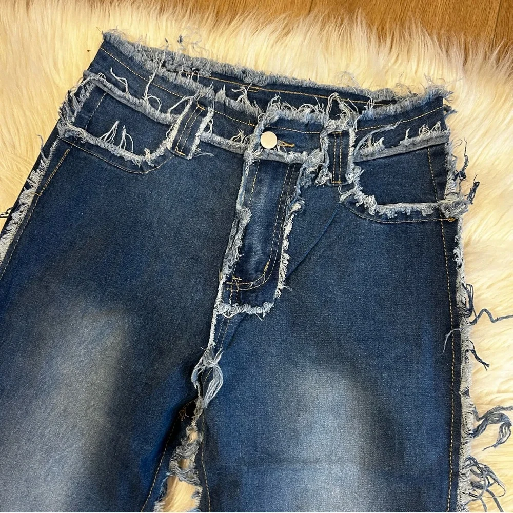 Distressed‎ Blue Women's Jeans Size 28”